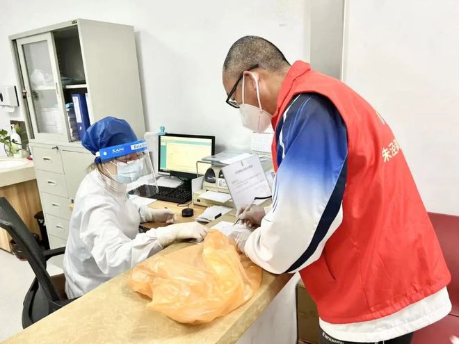 24小时高价回收医保(24小时高价回收医保东莞)