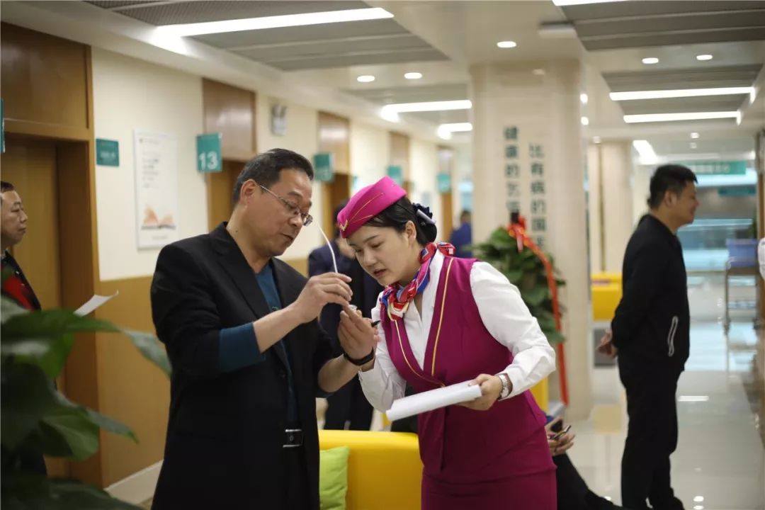 宜昌24小时套医保卡(北京医保卡使用指南)